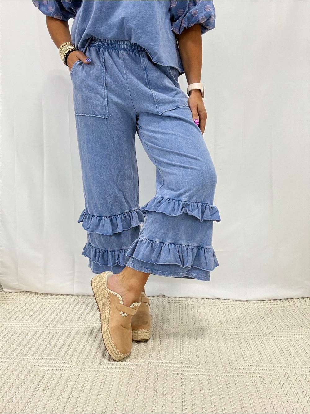 J.Her Mineral Washed Light Blue Ruffle Hem Cropped Pants size Medium